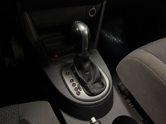 Volkswagen Touran 18 of 23