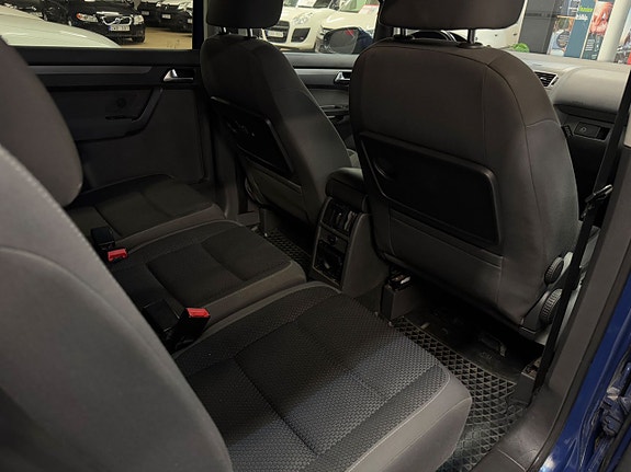 Volkswagen Touran 10 of 23