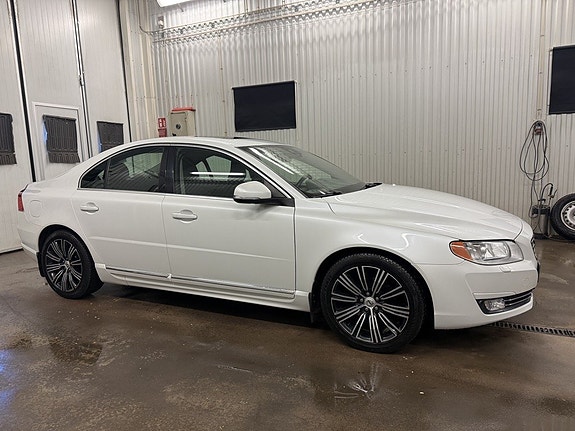 Volvo S80 5 of 18