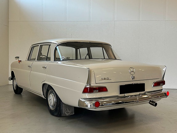 Mercedes-Benz 190 C 11 of 26