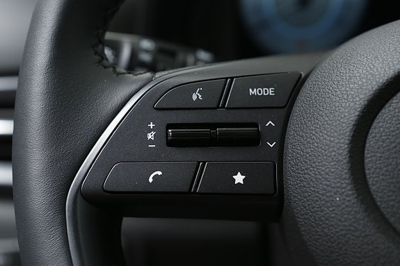 Hyundai i20 8 of 17
