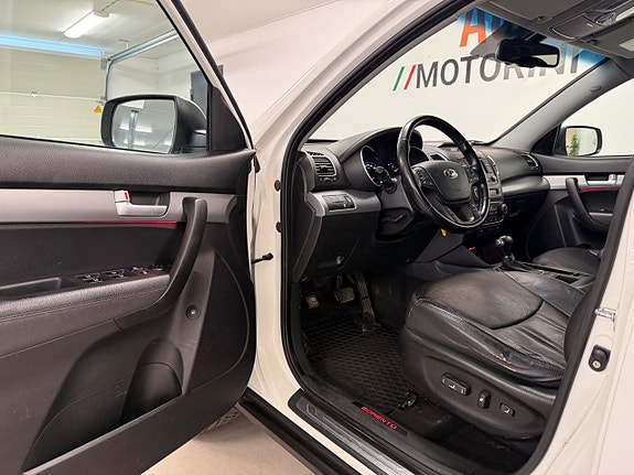 Kia Sorento 9 of 27