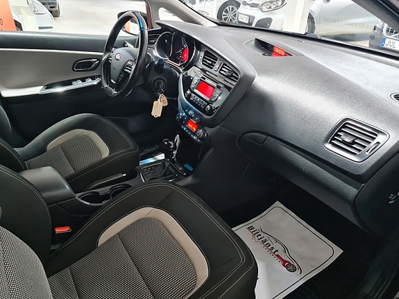 Kia Ceed 9 of 13