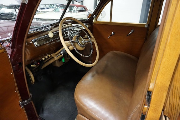 Ford Super Deluxe 13 of 27