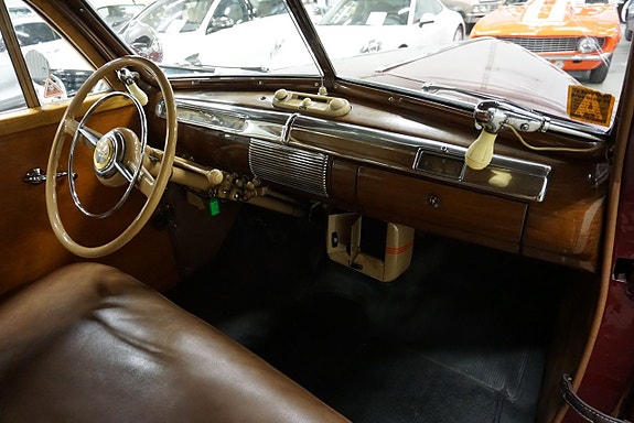 Ford Super Deluxe 23 of 27