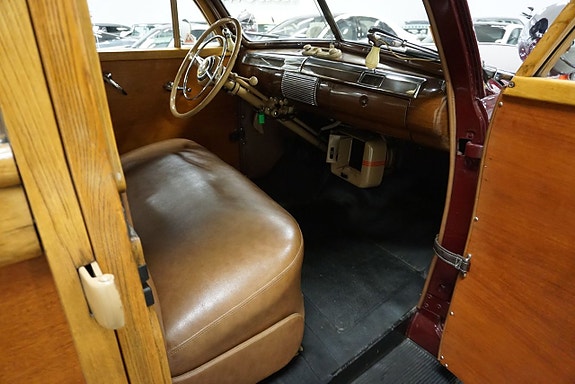 Ford Super Deluxe 21 of 27