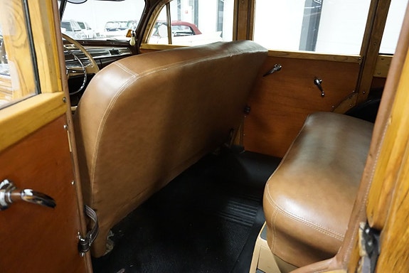 Ford Super Deluxe 15 of 27