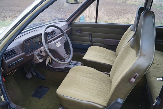 Volvo 340 21 of 27