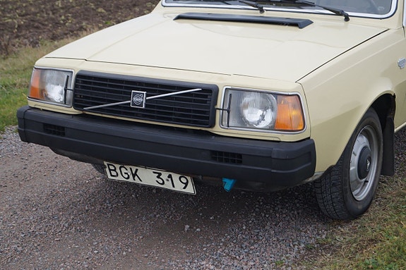 Volvo 340 17 of 27