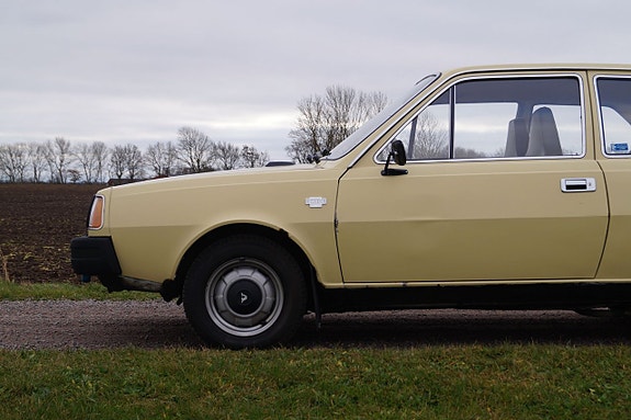 Volvo 340 9 of 27