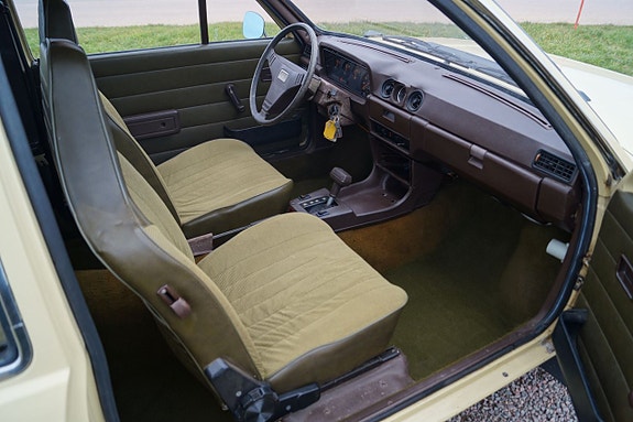 Volvo 340 22 of 27