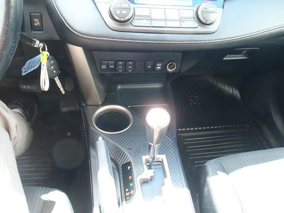Toyota RAV4 11 of 11