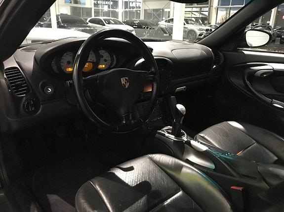 Porsche 911 Turbo 11 of 17