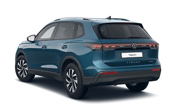 Volkswagen Tiguan 3 of 6