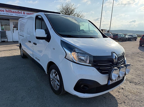 Renault Trafic 3 of 5