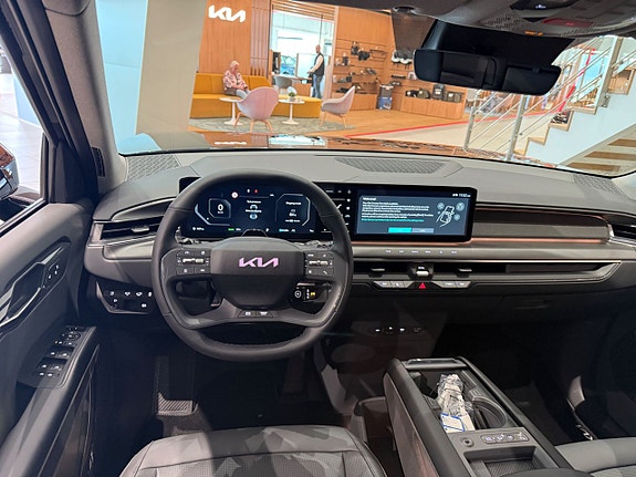 Kia EV9 9 of 17