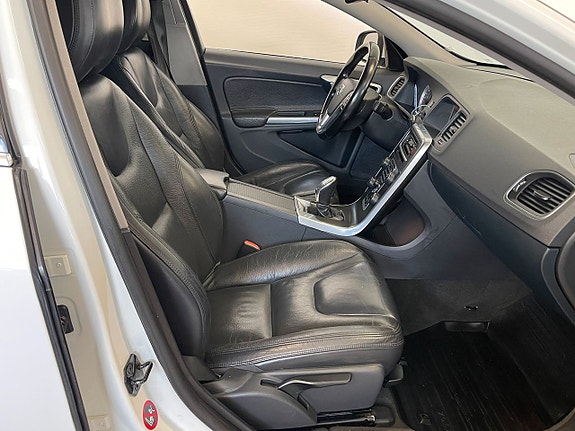 Volvo S60 11 of 18