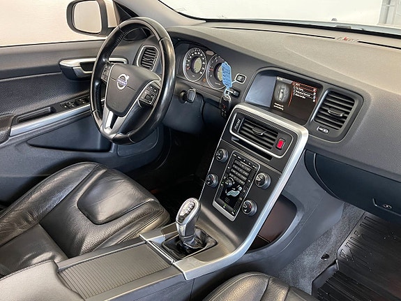 Volvo S60 10 of 18