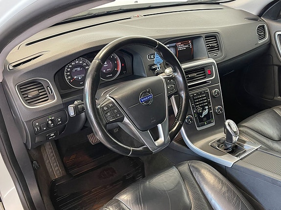 Volvo S60 8 of 18