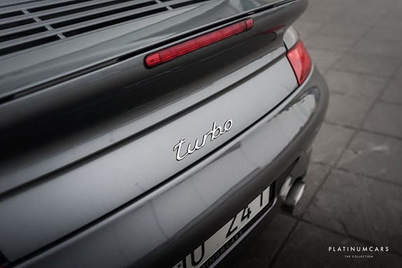 Porsche 911 19 of 21