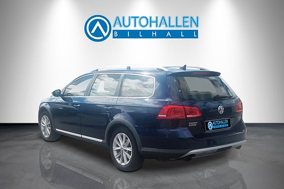 Volkswagen Passat Alltrack 8 of 10
