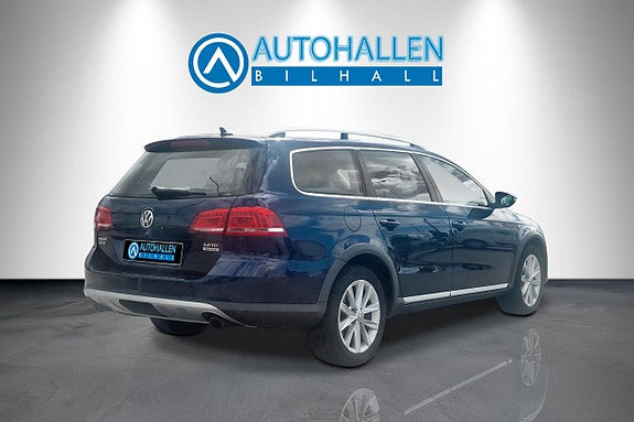 Volkswagen Passat Alltrack 6 of 10