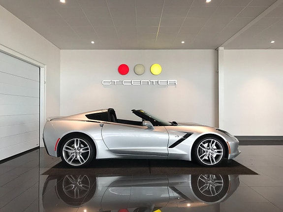 Chevrolet Corvette 2 of 5