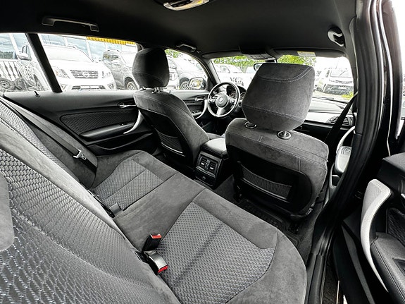 BMW 118i 13 of 21