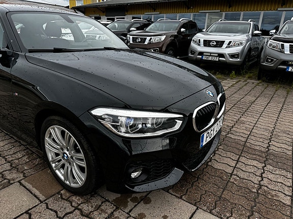 BMW 118i 8 of 21
