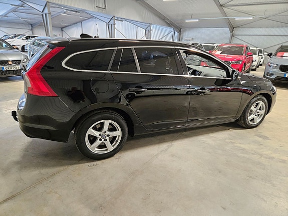 Volvo V60 3 of 8