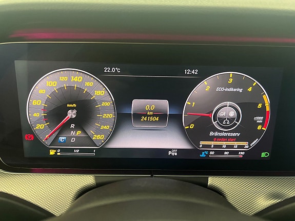 Mercedes-Benz E350 d 19 of 26