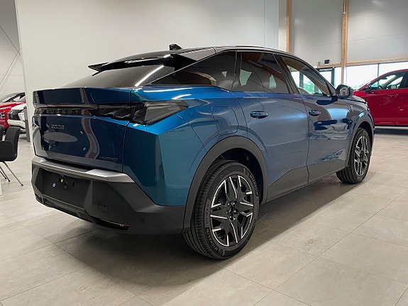 Peugeot 3008 4 of 5