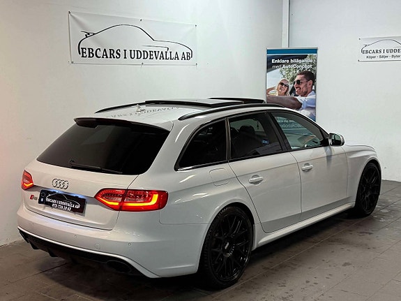 Audi RS4 4 of 5