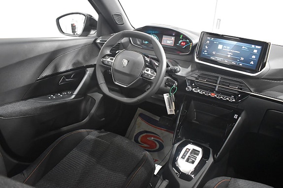 Peugeot 2008 11 of 16