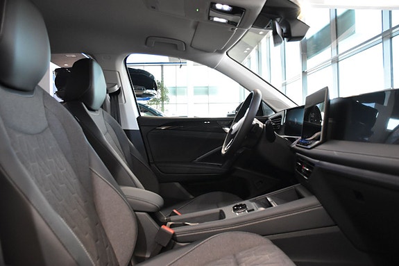 Volkswagen Tiguan 24 of 29