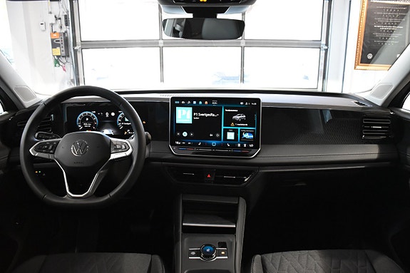 Volkswagen Tiguan 10 of 29