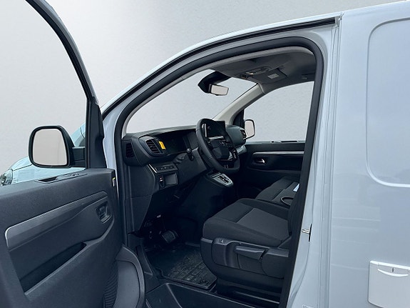 Opel Vivaro 9 of 18