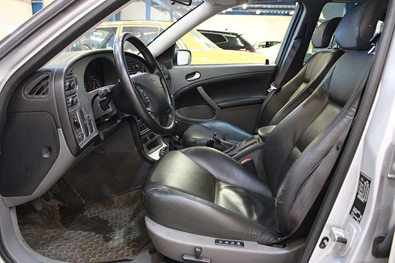 Saab 9-5 6 of 9