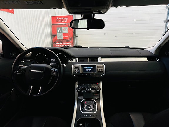 Land Rover Range Rover Evoque 16 of 23