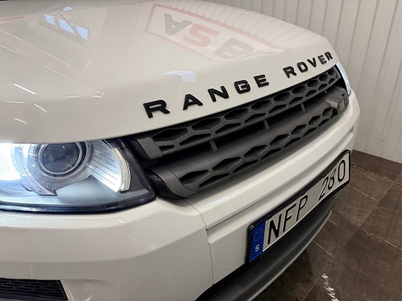 Land Rover Range Rover Evoque 2 of 5