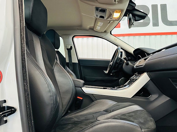 Land Rover Range Rover Evoque 11 of 23