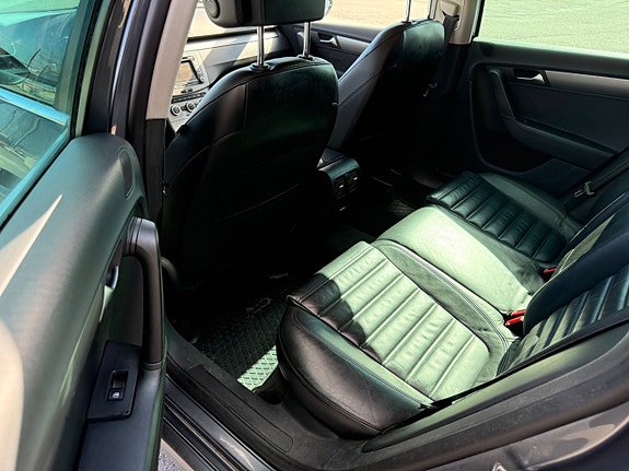 Volkswagen Passat 7 of 7