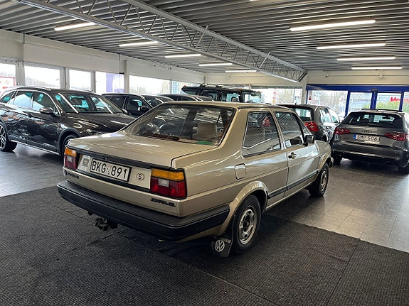 Volkswagen Jetta 8 of 20