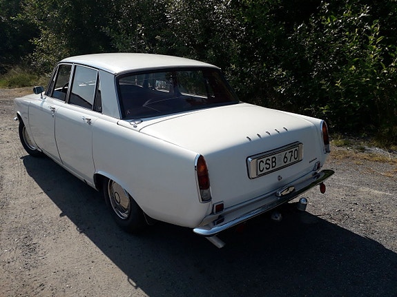 Rover P6 4 of 9