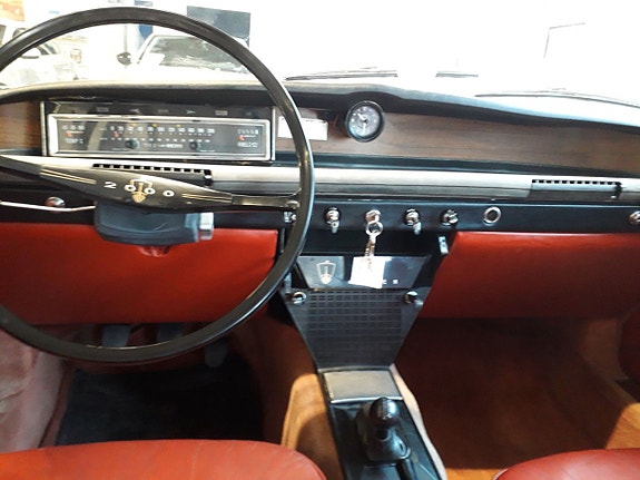 Rover P6 6 of 9