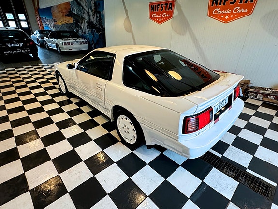 Toyota Supra 15 of 27