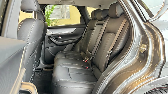 Mazda CX-60 5 of 7