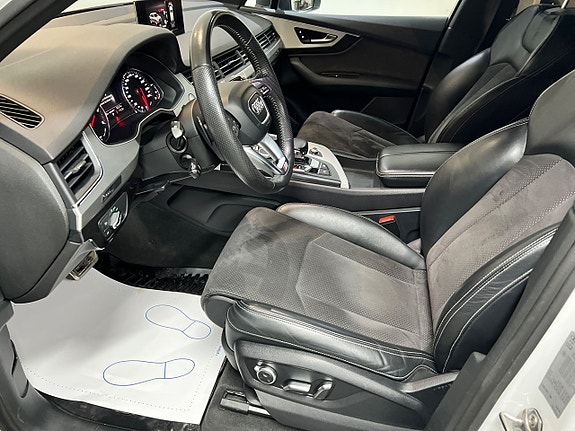 Audi Q7 14 of 29