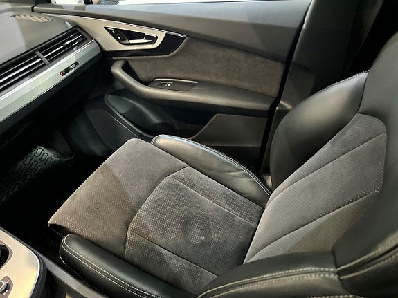 Audi Q7 20 of 29