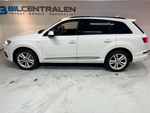 Audi Q7 13 of 29